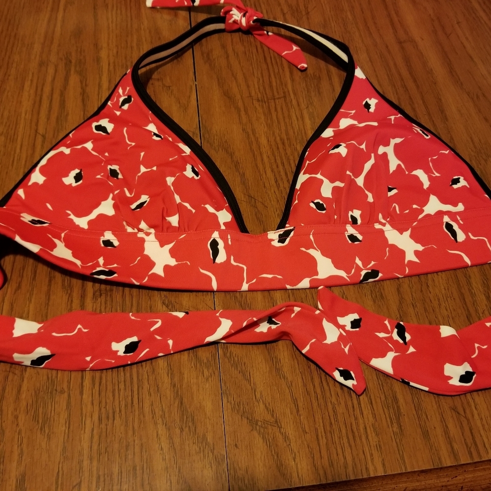 Victoria's Secret swim top size large